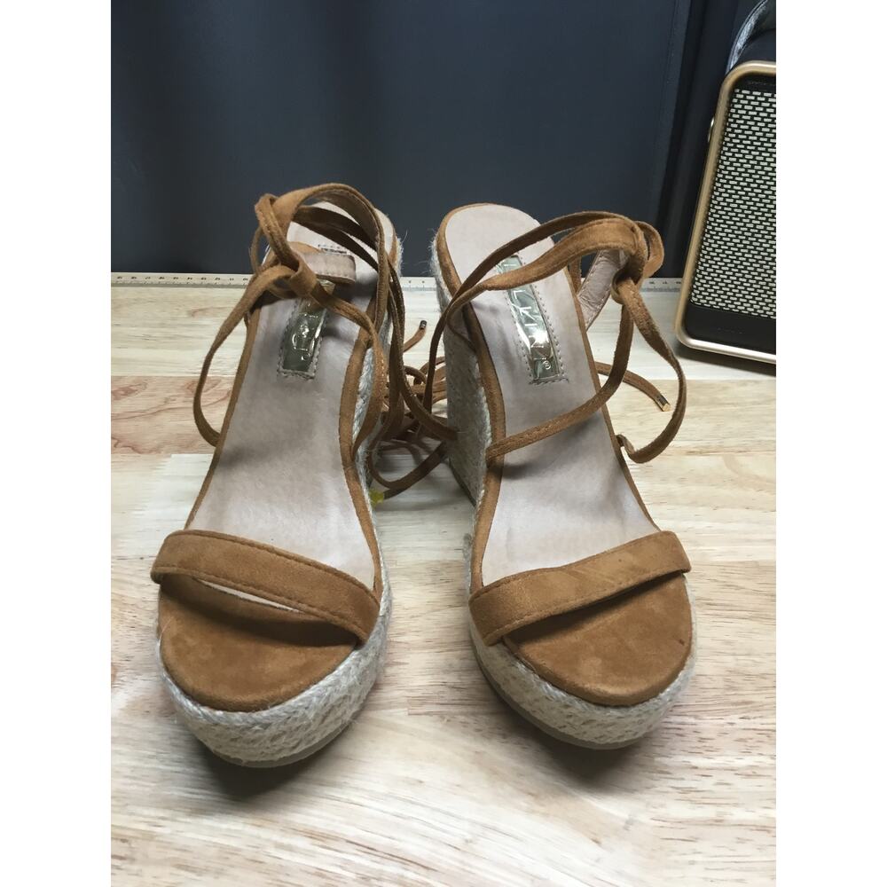 Billini Platform Sandals Women's 5 Tan Suede Strappy Wedge Heel Open Toe Casual